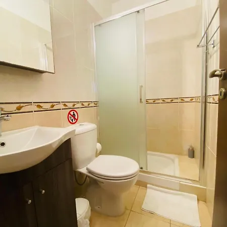 Apollo 2-br In Apartment *