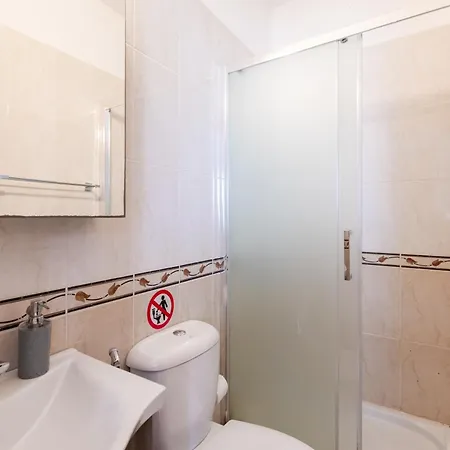 Apollo 2-br In Apartament Larnaca