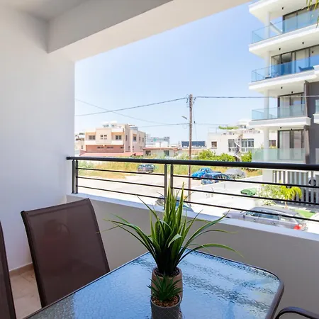 Apartament Apollo 2-br In Larnaca