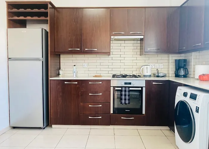 Apollo 2-br In アパート ラルナカ